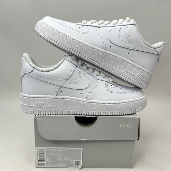 nike 200 triple white